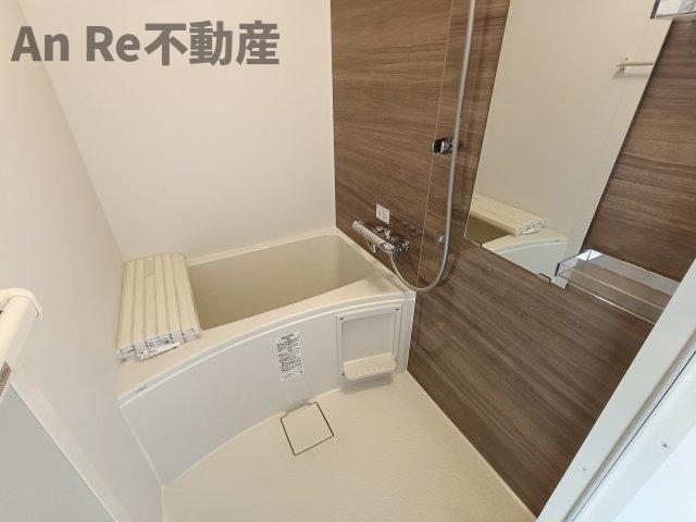 バス・シャワールーム　別部屋イメージ写真