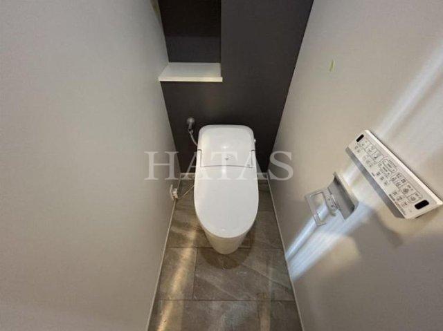 トイレ　同物件別部屋です。