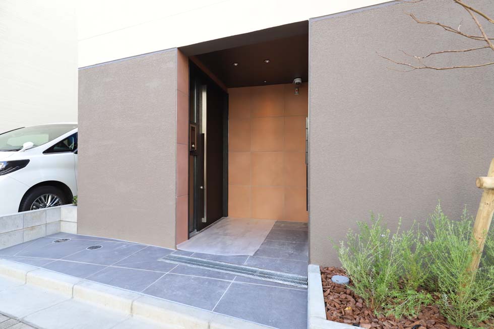 建物外観　外観は落ち着いています