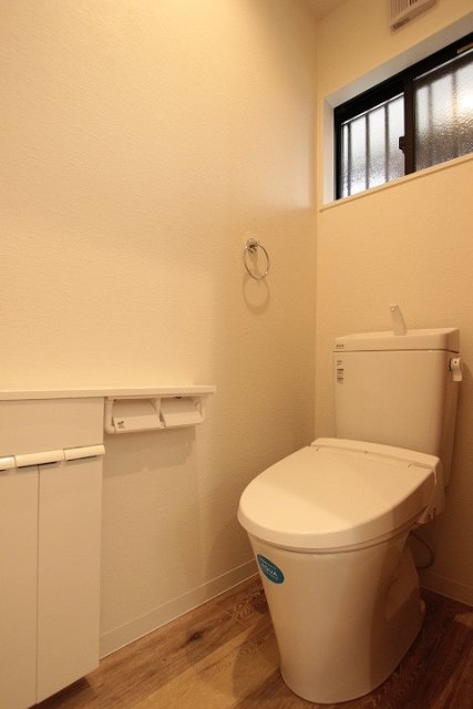 トイレ　同物件別号室