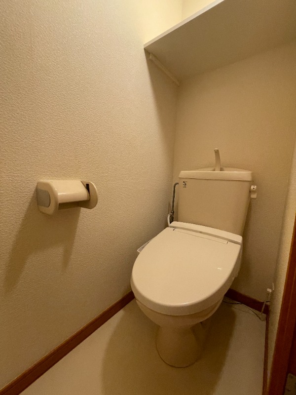 トイレ　別号室