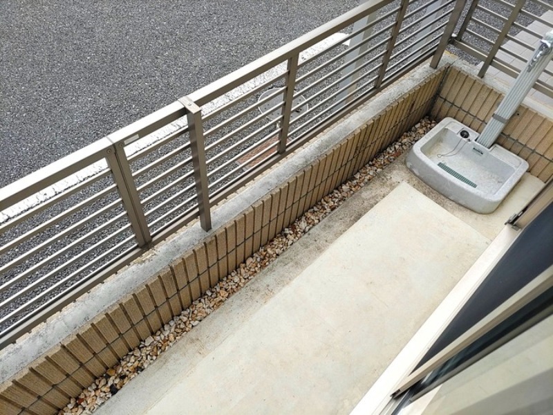 バルコニー　図面と現状に相違がある場合には現状を優先