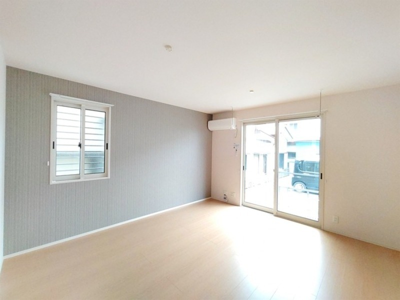 居室・リビング　図面と現状に相違がある場合には現状を優先