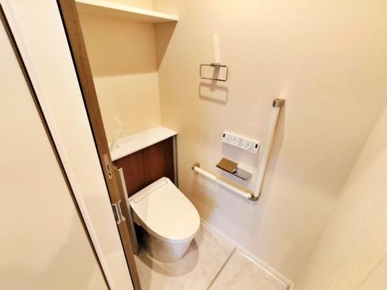 トイレ　ウォシュレット付トイレです♪