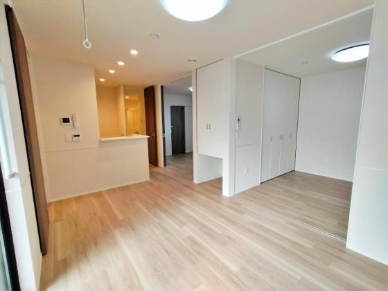 居室・リビング　カウンターキッチンのあるリビング♪