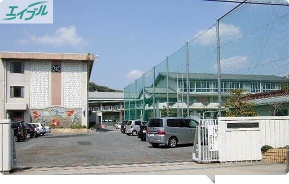 中学校　岡山市立石井中学校（中学校）まで776m