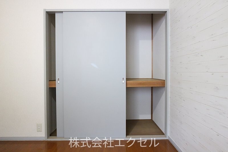 収納　奥行のある収納です。