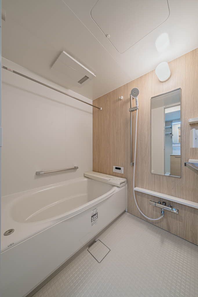 バス・シャワールーム　バスルーム