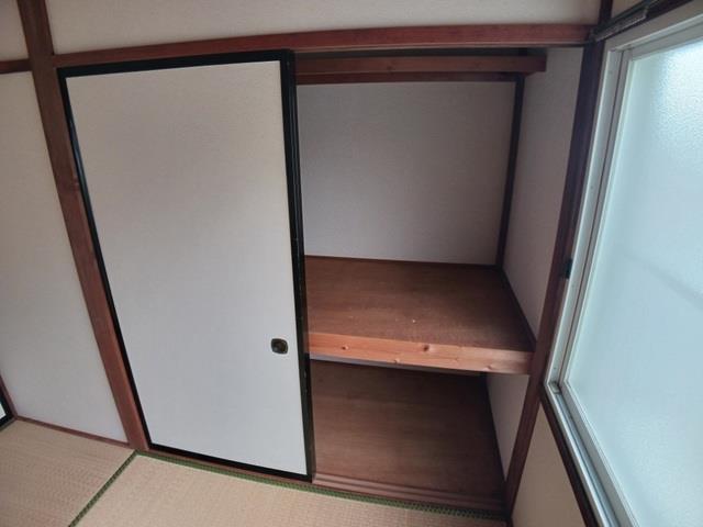 収納　押入れ