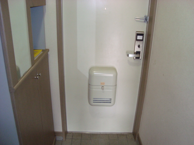 玄関　玄関（イメージ）