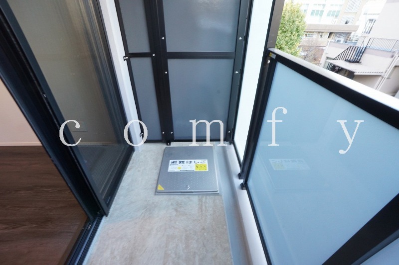 バルコニー　バルコニー