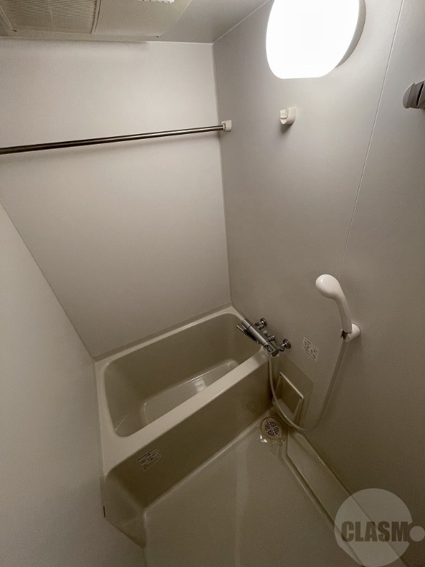 バス・シャワールーム　浴室乾燥付き♪