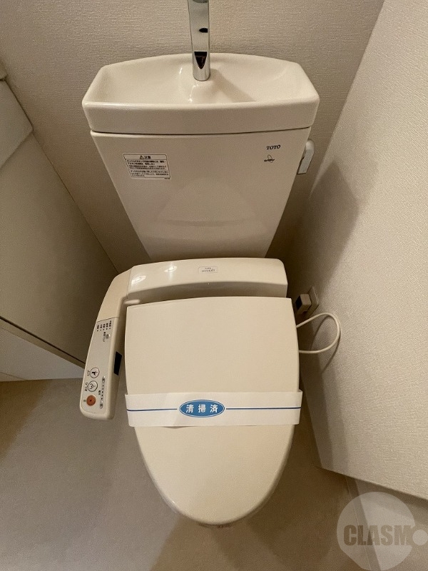 トイレ　ウォシュレット付き♪