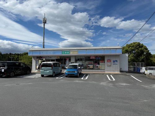 コンビニ　ローソン　四日市垂坂町（コンビニ）まで125m