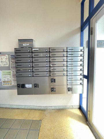 エントランス　★宅配BOXあります♪