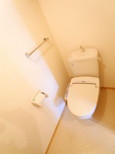 トイレ　☆温水洗浄便座☆