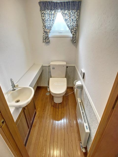 トイレ　トイレ