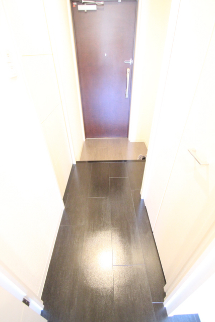 玄関　※同号室の別階のお写真です
