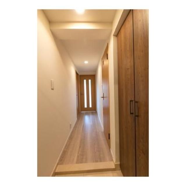 玄関　※写真は同タイプ住戸です。