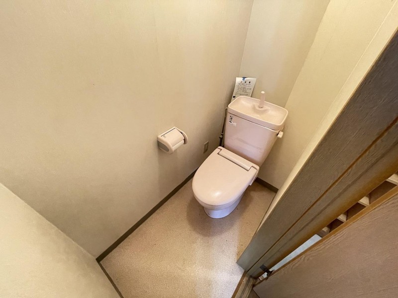 トイレ　トイレ