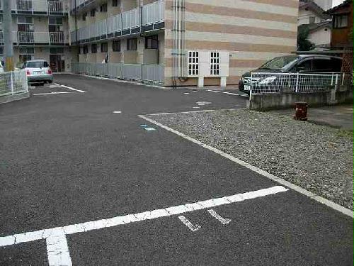 駐車場　※現況優先