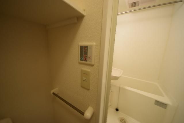 その他設備　浴室乾燥機付き