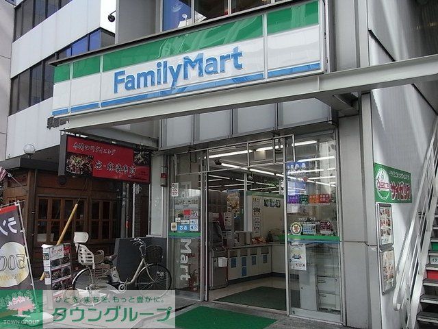 コンビニ　ファミリーマート下石神井一丁目店（コンビニ）まで678m
