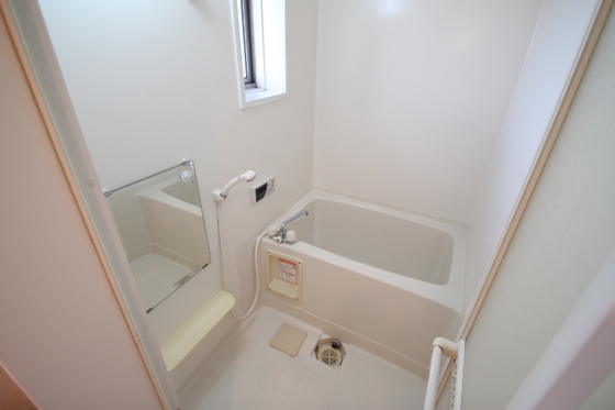 バス・シャワールーム　※他号室の写真です