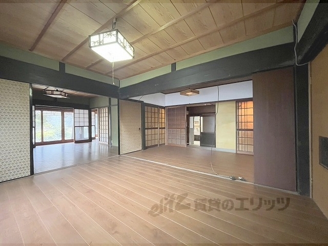 居室・リビング　居室