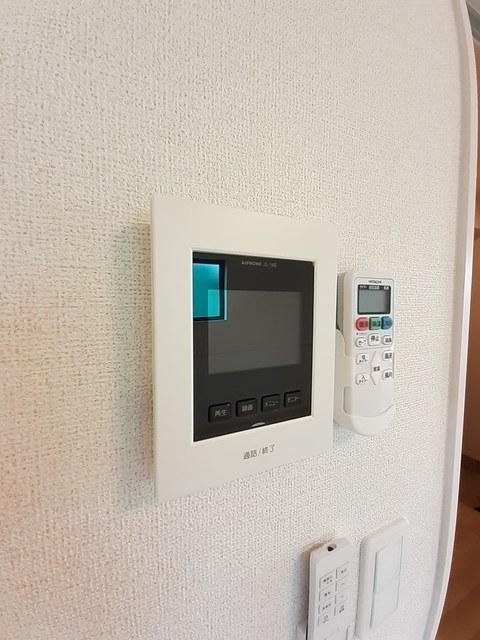 セキュリティ　モニター付きインターホン