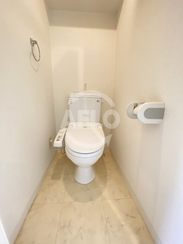 トイレ　ベルシモンズ大阪港　トイレ