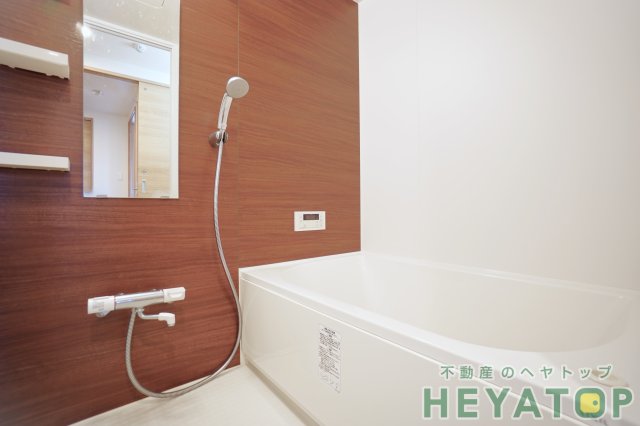 バス・シャワールーム　追焚き機能付きお風呂（同仕様写真）