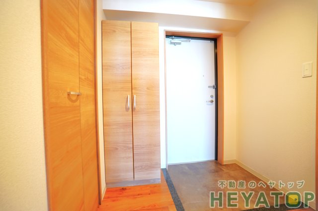 玄関　シューズボックス付き玄関（同仕様写真）