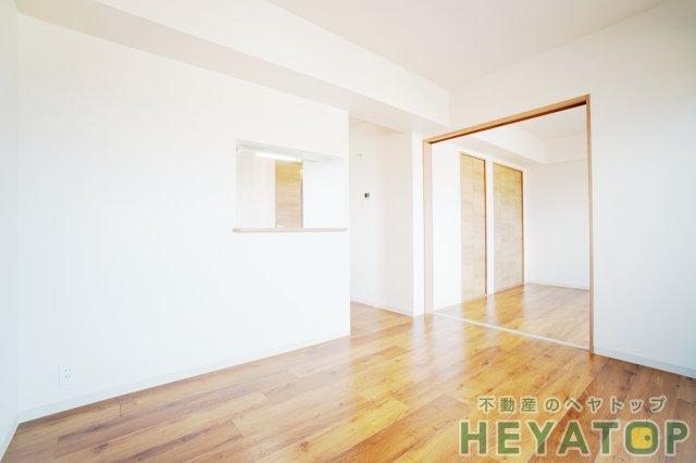 居室・リビング　ＬＤＫ１０.５帖（同仕様写真）