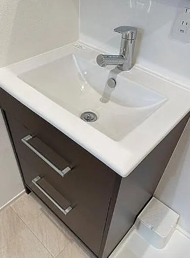 洗面設備　別部屋の写真を使用しております。