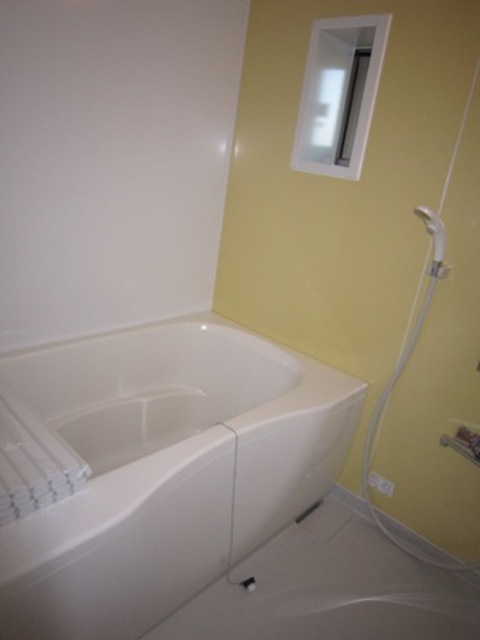 バス・シャワールーム　※参考までに別のお部屋の写真を添付しております