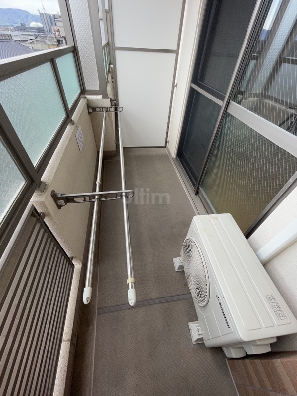 バルコニー　別部屋のお写真です。ご参考になれば幸いです。