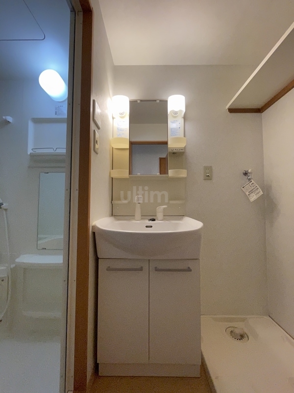 洗面設備　別部屋のお写真です。ご参考になれば幸いです。