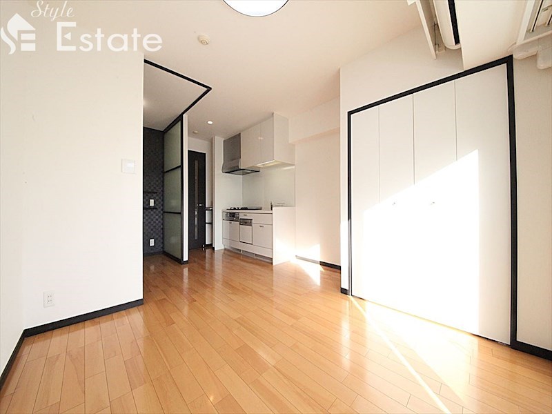 居室・リビング　内装