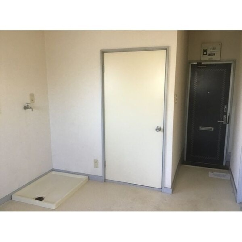 玄関　図面と現状に相違がある場合には現状を優先