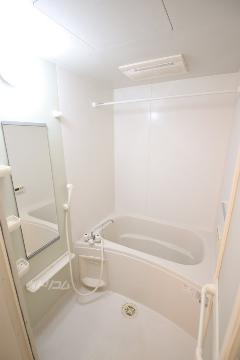 バス・シャワールーム　追焚と乾燥機能付バス