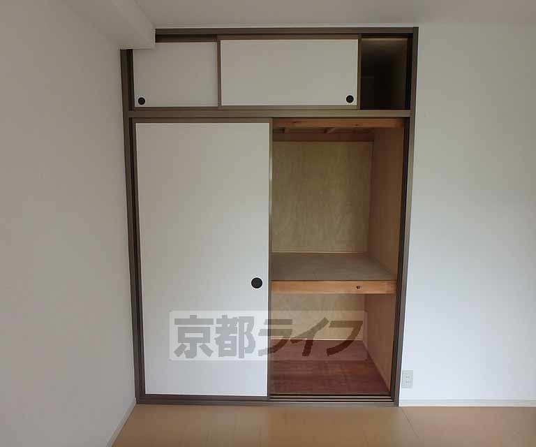 収納　押入れです