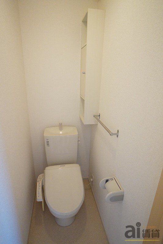 トイレ　※同仕様写真
