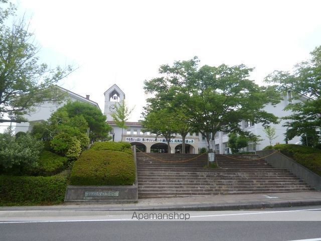 小学校　希望ヶ丘小学校（小学校）まで2197m