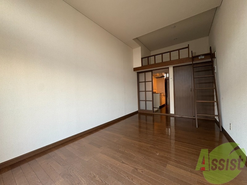 バス・シャワールーム　リビングを別角度から撮影するとこんな感じになります。