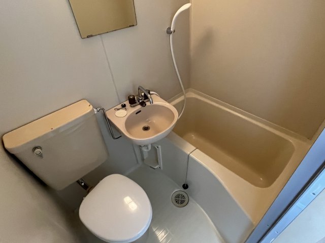 バス・シャワールーム　日々の暮らしに欠かせないお風呂です