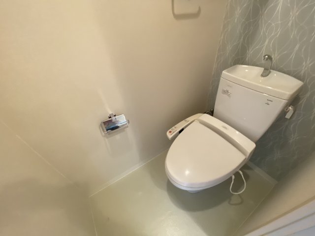 トイレ　クロスレジデンス大阪新町　温水洗浄便座