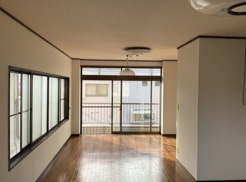 居室・リビング　図面と現状に相違がある場合には現状を優先