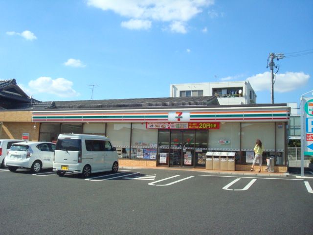 コンビニ　セブンイレブン名古屋上社5丁目店（コンビニ）まで546m