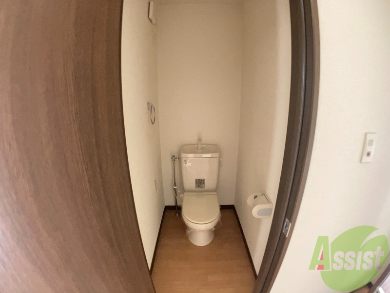 トイレ　トイレはウォシュレット機能付き。シャワートイレは日本の宝。